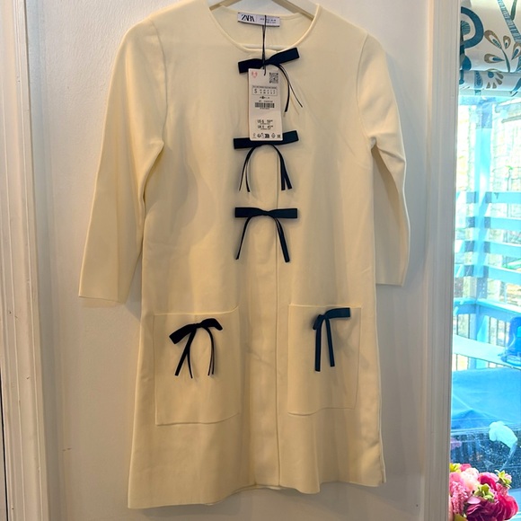 Zara✨Short Knit Dress ✨With Bows-White ✨🎀 - Picture 3 of 5